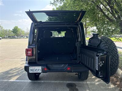 2025 Jeep Wrangler Sahara   - Photo 14 - Dallas, TX 75252