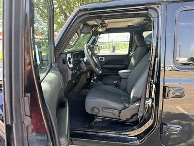 2025 Jeep Wrangler Sahara   - Photo 16 - Dallas, TX 75252