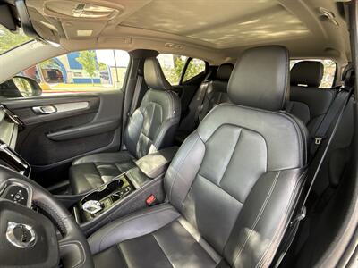2025 Volvo XC40 B5 Plus Dark Theme   - Photo 33 - Dallas, TX 75252