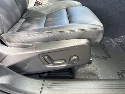 2025 Volvo XC40 B5 Plus Dark Theme   - Photo 19 - Dallas, TX 75252