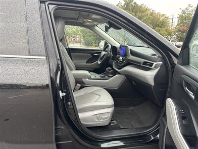 2024 Toyota Highlander LE   - Photo 21 - Dallas, TX 75252