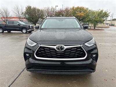 2024 Toyota Highlander LE   - Photo 2 - Dallas, TX 75252