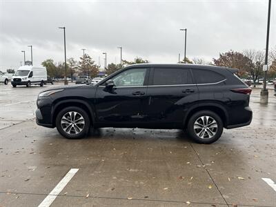 2024 Toyota Highlander LE   - Photo 4 - Dallas, TX 75252