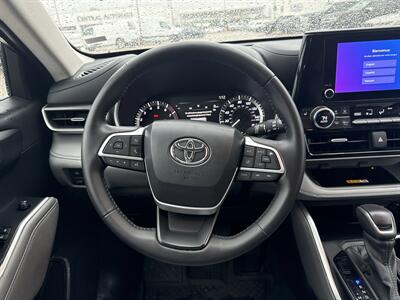 2024 Toyota Highlander LE   - Photo 26 - Dallas, TX 75252