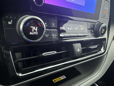 2024 Toyota Highlander LE   - Photo 34 - Dallas, TX 75252