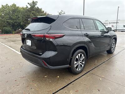 2024 Toyota Highlander LE   - Photo 7 - Dallas, TX 75252