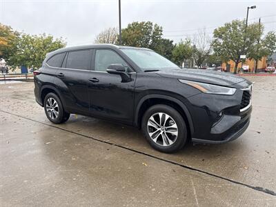 2024 Toyota Highlander LE   - Photo 9 - Dallas, TX 75252