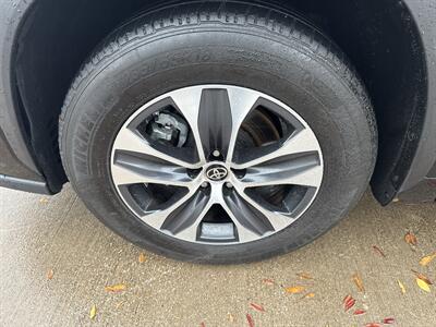 2024 Toyota Highlander LE   - Photo 44 - Dallas, TX 75252