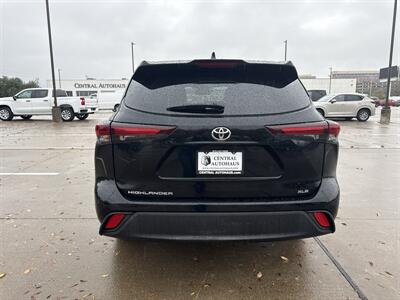 2024 Toyota Highlander LE   - Photo 6 - Dallas, TX 75252