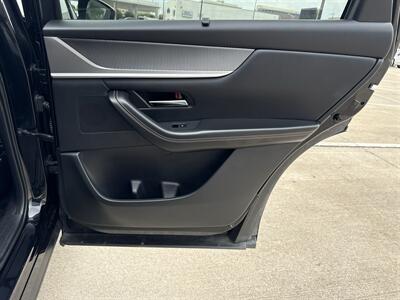2025 Mazda CX-70 3.3 Turbo Preferred - Photo 12 - Dallas, TX 75252