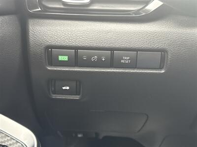 2025 Nissan Sentra SR   - Photo 32 - Dallas, TX 75252