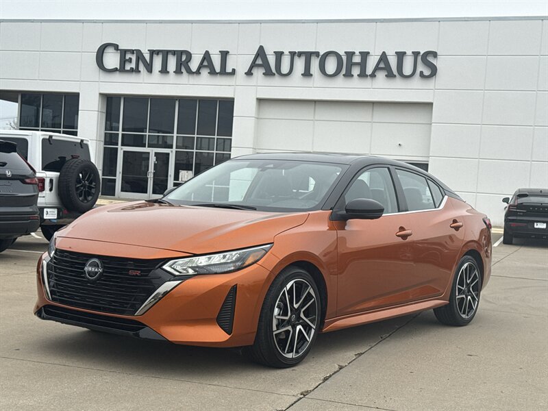 2025 Nissan Sentra SR   - Photo 1 - Dallas, TX 75252