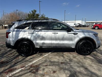 2022 Kia Sorento X-Line S   - Photo 8 - Dallas, TX 75252