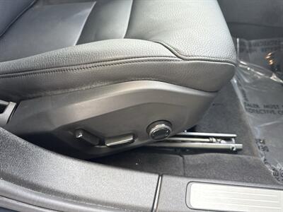 2024 Volvo S60 B5 Plus Dark Theme   - Photo 17 - Dallas, TX 75252