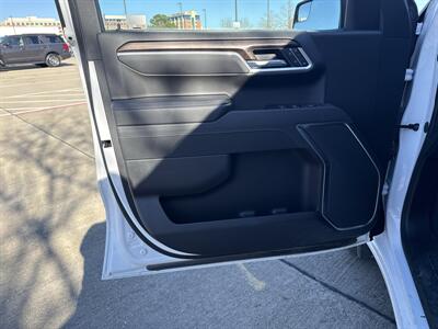 2025 GMC Sierra 1500 SLT   - Photo 10 - Dallas, TX 75252