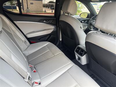 2023 Genesis G70 2.0T   - Photo 36 - Dallas, TX 75252