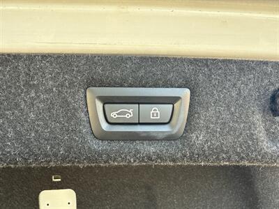 2023 BMW 530e xDrive - Photo 18 - Dallas, TX 75252