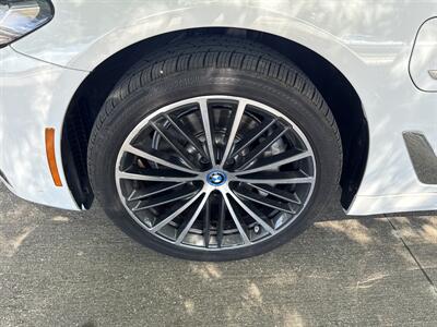 2023 BMW 530e xDrive - Photo 44 - Dallas, TX 75252