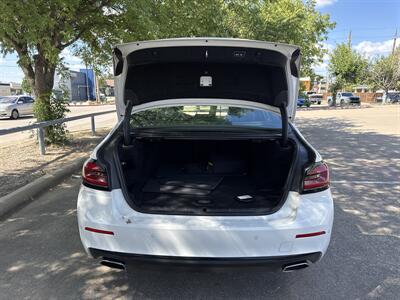 2023 BMW 530e xDrive - Photo 16 - Dallas, TX 75252