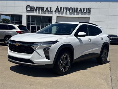 2025 Chevrolet Trax LT   - Photo 1 - Dallas, TX 75252