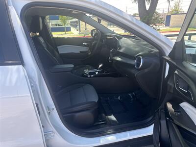 2025 Chevrolet Trax LT   - Photo 17 - Dallas, TX 75252