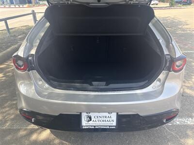 2025 Mazda Mazda3 Hatchback 2.5 S Select Sport   - Photo 22 - Dallas, TX 75252