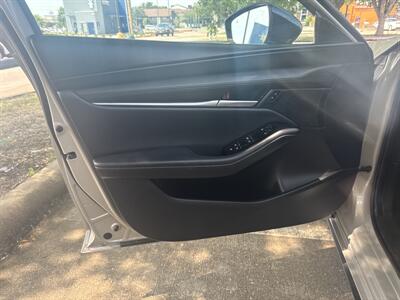 2025 Mazda Mazda3 Hatchback 2.5 S Select Sport   - Photo 12 - Dallas, TX 75252