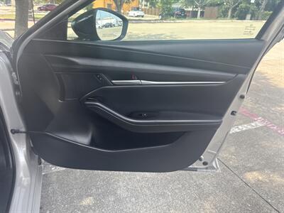 2025 Mazda Mazda3 Hatchback 2.5 S Select Sport   - Photo 27 - Dallas, TX 75252