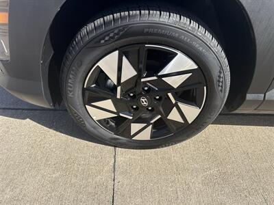 2025 Hyundai KONA SEL   - Photo 34 - Dallas, TX 75252