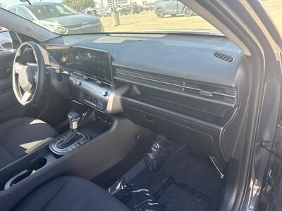 2025 Hyundai KONA SEL   - Photo 19 - Dallas, TX 75252