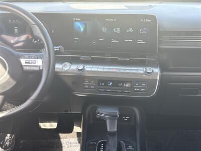 2025 Hyundai KONA SEL   - Photo 24 - Dallas, TX 75252