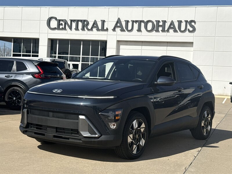 2025 Hyundai KONA SEL   - Photo 1 - Dallas, TX 75252