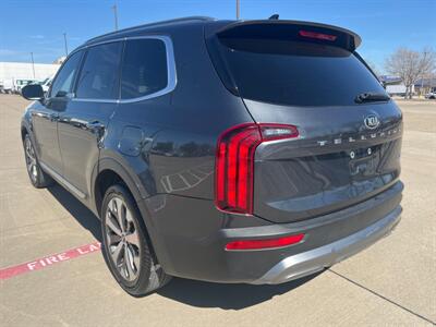 2021 Kia Telluride S   - Photo 2 - Dallas, TX 75252