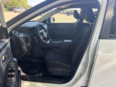 2024 Nissan Rogue S   - Photo 19 - Dallas, TX 75252