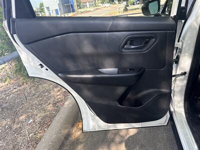 2024 Nissan Rogue S   - Photo 12 - Dallas, TX 75252