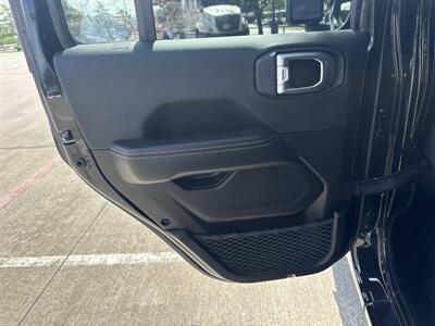 2024 Jeep Wrangler Sahara 4xe   - Photo 11 - Dallas, TX 75252