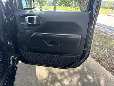 2024 Jeep Wrangler Sahara 4xe   - Photo 12 - Dallas, TX 75252