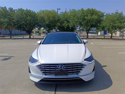 2022 Hyundai SONATA Hybrid Limited   - Photo 2 - Dallas, TX 75252