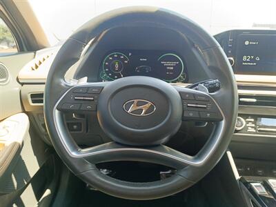 2022 Hyundai SONATA Hybrid Limited   - Photo 22 - Dallas, TX 75252