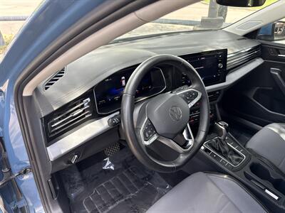 2025 Volkswagen Jetta SE   - Photo 20 - Dallas, TX 75252