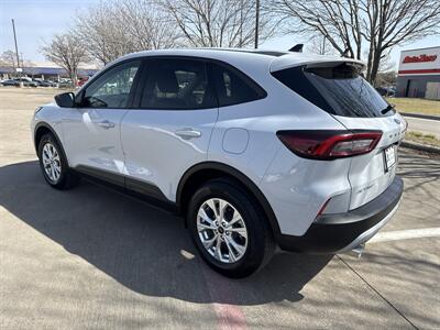 2025 Ford Escape Active   - Photo 5 - Dallas, TX 75252