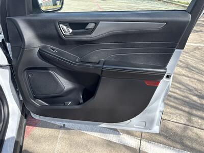 2025 Ford Escape Active   - Photo 13 - Dallas, TX 75252