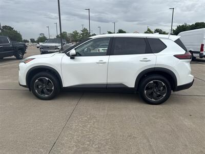 2024 Nissan Rogue SV   - Photo 4 - Dallas, TX 75252