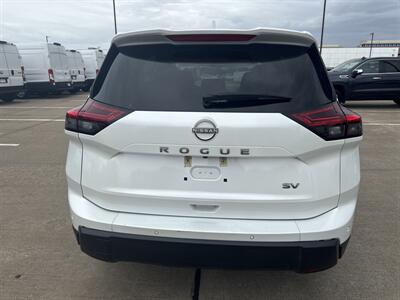 2024 Nissan Rogue SV   - Photo 6 - Dallas, TX 75252