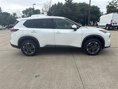 2024 Nissan Rogue SV   - Photo 8 - Dallas, TX 75252