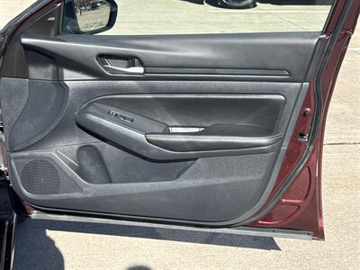 2025 Nissan Altima 2.5 SV   - Photo 14 - Dallas, TX 75252