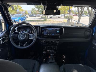 2024 Jeep Wrangler Rubicon 4xe   - Photo 19 - Dallas, TX 75252