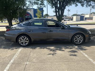 2022 Hyundai SONATA SEL   - Photo 10 - Dallas, TX 75252