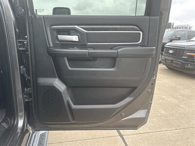 2024 RAM 2500 Big Horn   - Photo 20 - Dallas, TX 75252
