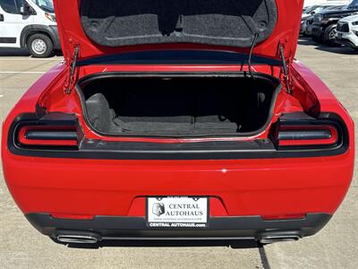2020 Dodge Challenger SXT   - Photo 14 - Dallas, TX 75252